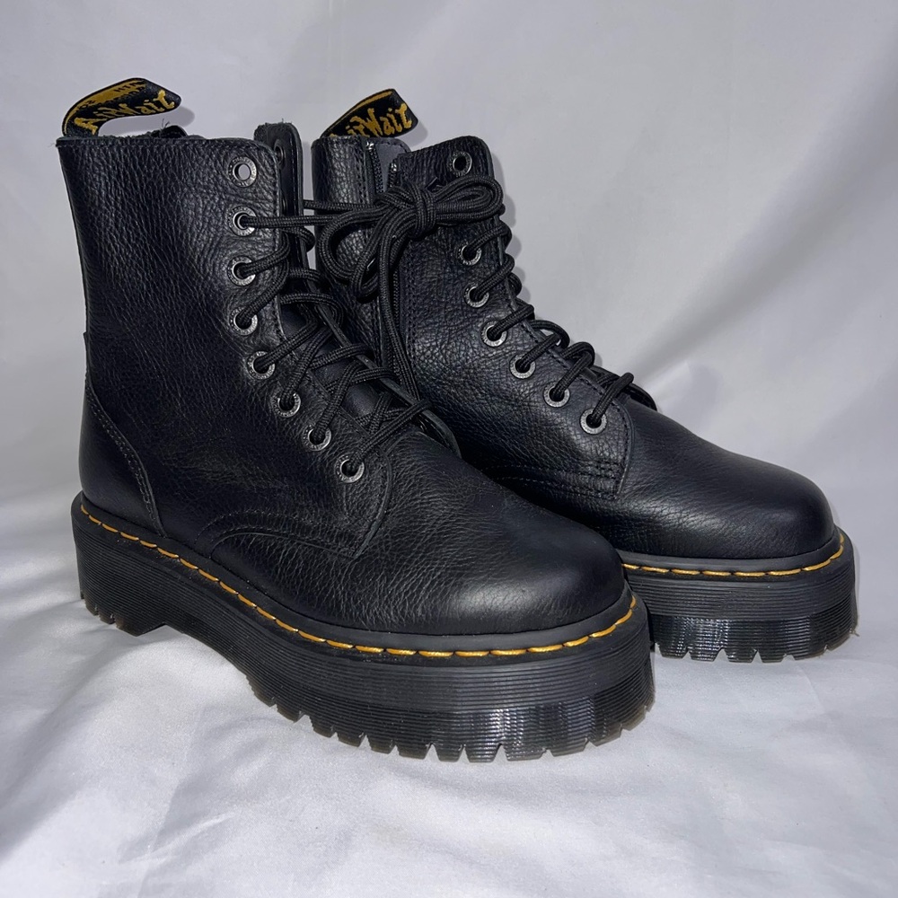 Dr Martens Boots Womens 8 Jadon III Black Pisa Leather Lace Up Platform Combat